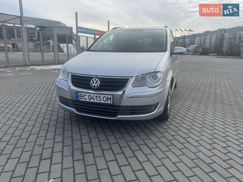 Volkswagen Touran (2008)