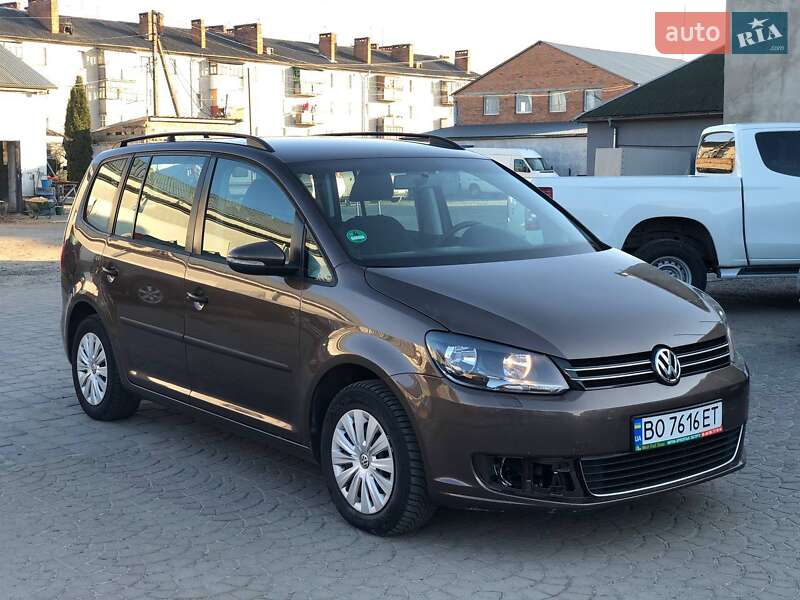 Volkswagen Touran (2011)