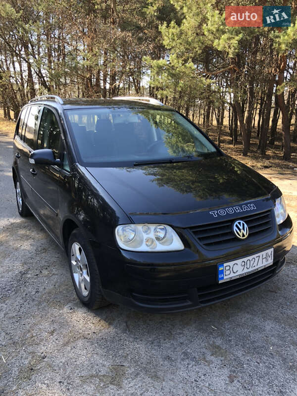 Volkswagen Touran (2003)