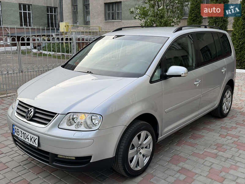 Volkswagen Touran (2004)