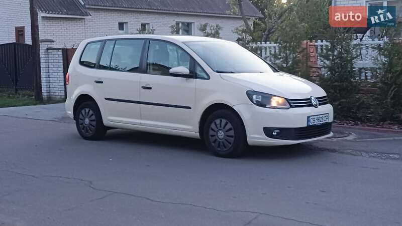 Volkswagen Touran (2013)