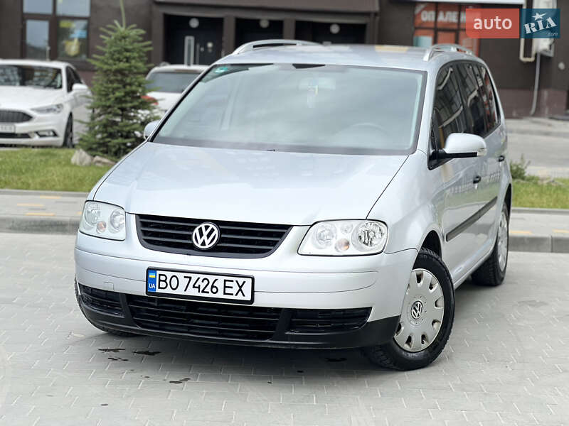 Volkswagen Touran (2003)