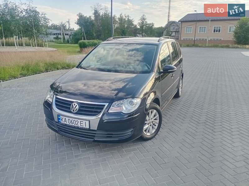Volkswagen Touran (2009)