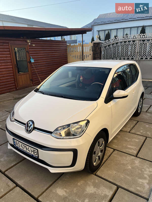 Volkswagen Up (2016)