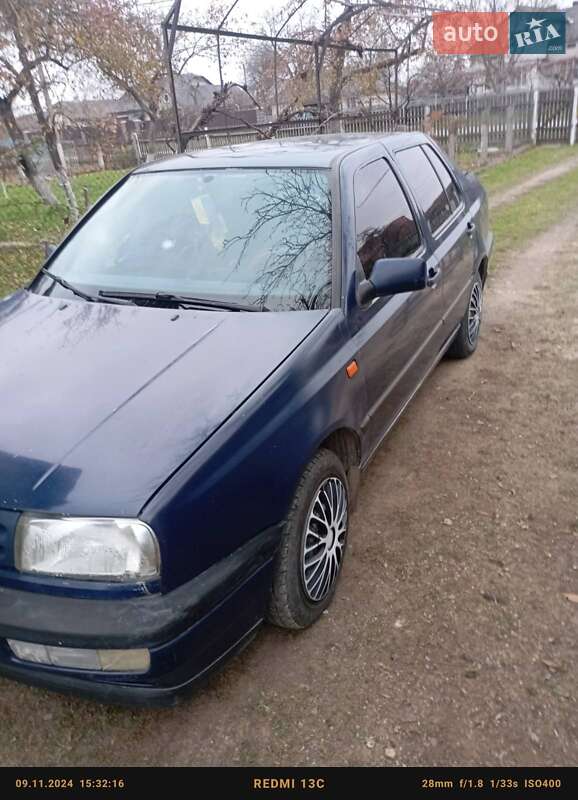 Volkswagen Vento (1993)
