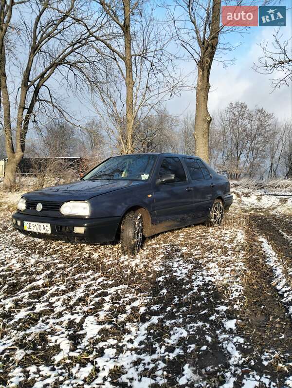 Volkswagen Vento (1997)