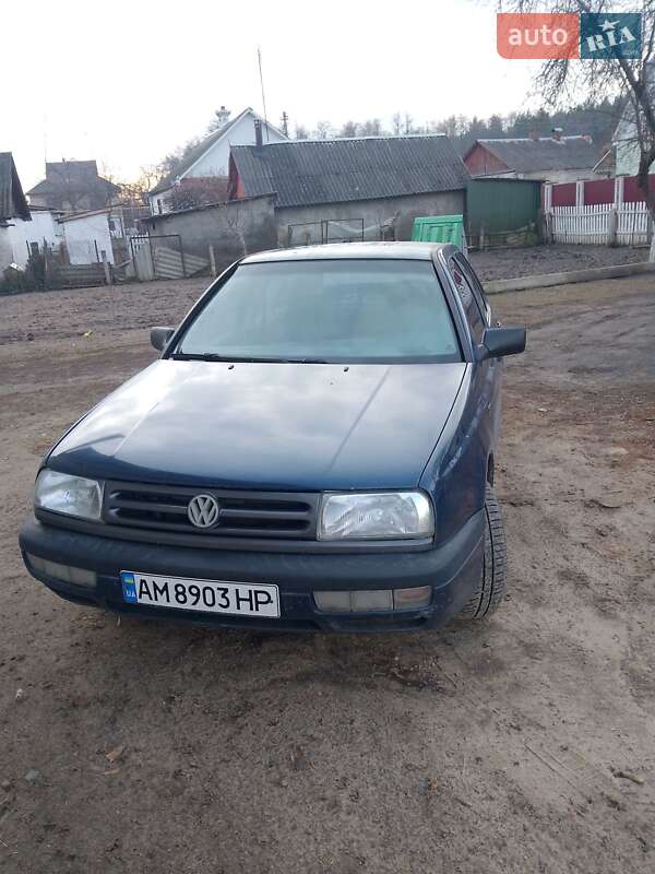 Volkswagen Vento (1993)