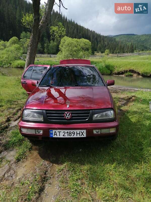 Volkswagen Vento (1996)