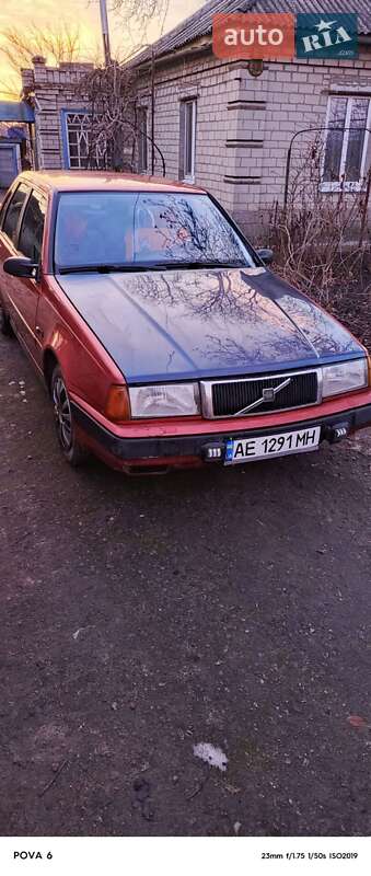 Volvo 460 (1990)