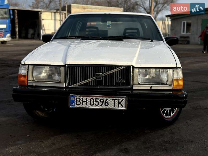 Volvo 740 (1985)