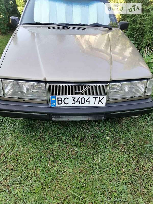 Volvo 940 (1991)