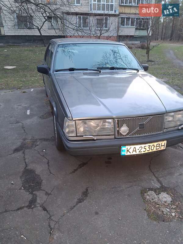 Volvo 940 (1992)