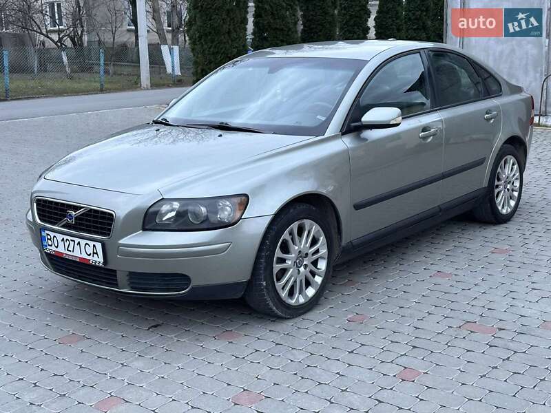 Volvo S40 (2005)