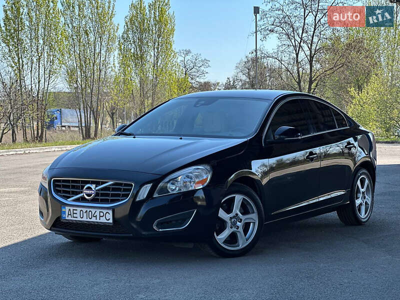 Volvo S60 (2013)