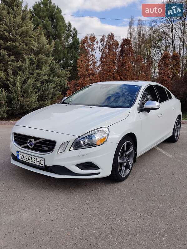 Volvo S60 (2012)