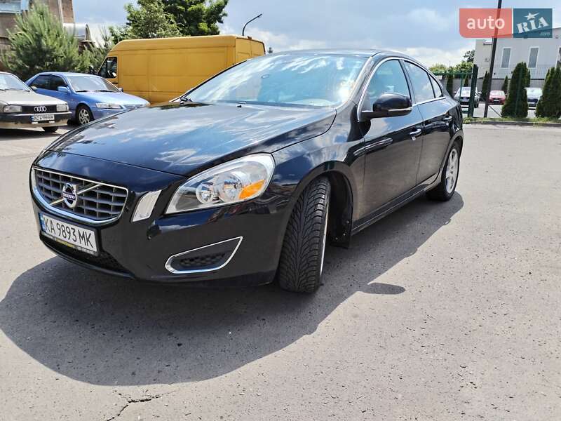 Volvo S60 (2011)