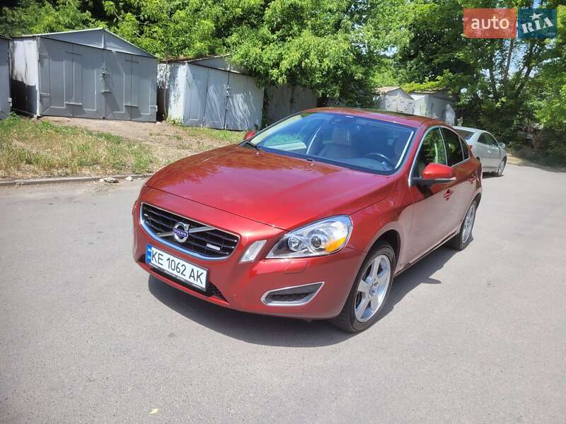 Volvo S60 (2012)