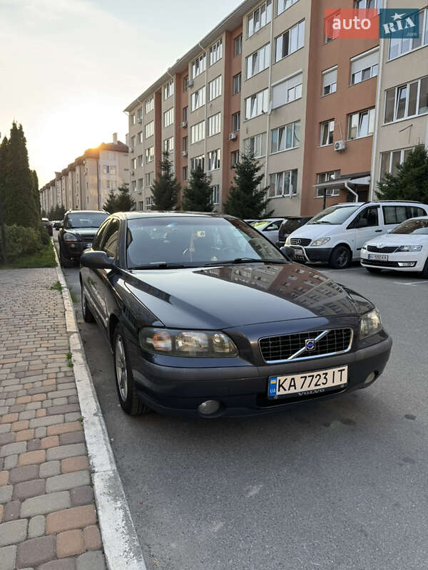 Volvo S60 (2002)