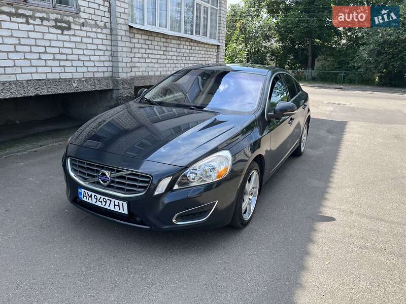 Volvo S60 (2011)