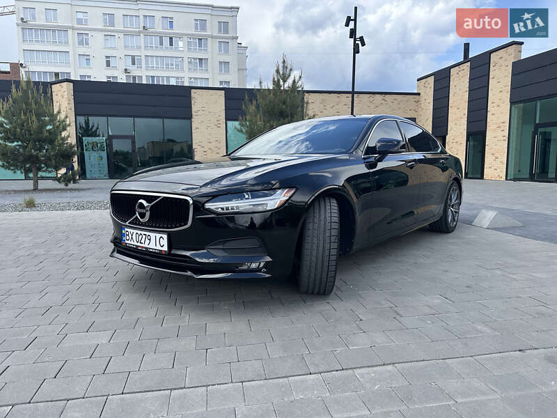 Volvo S90 (2018)