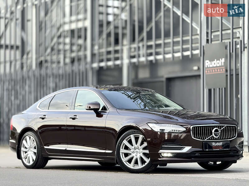 Volvo S90 (2019)