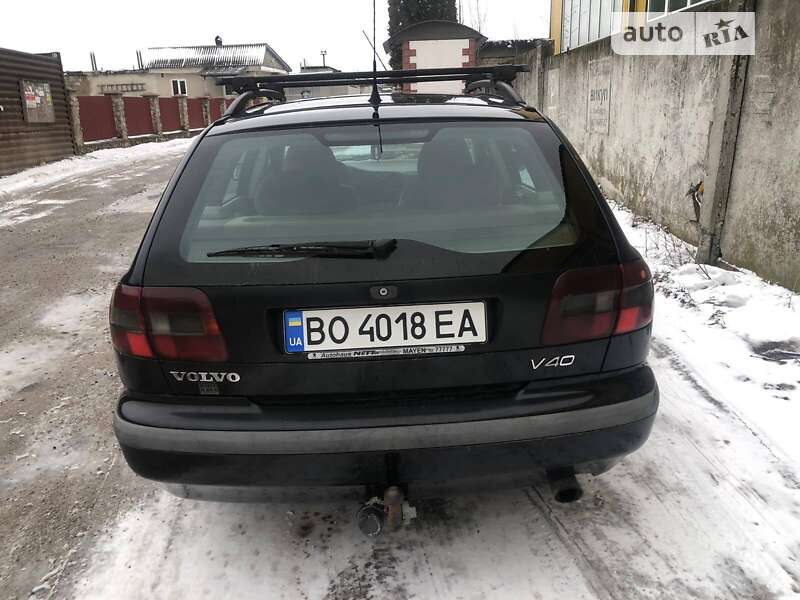 Volvo V40 (1998)