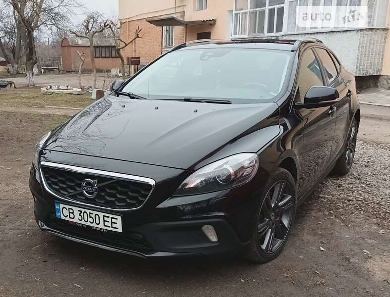 Volvo V40 (2015)