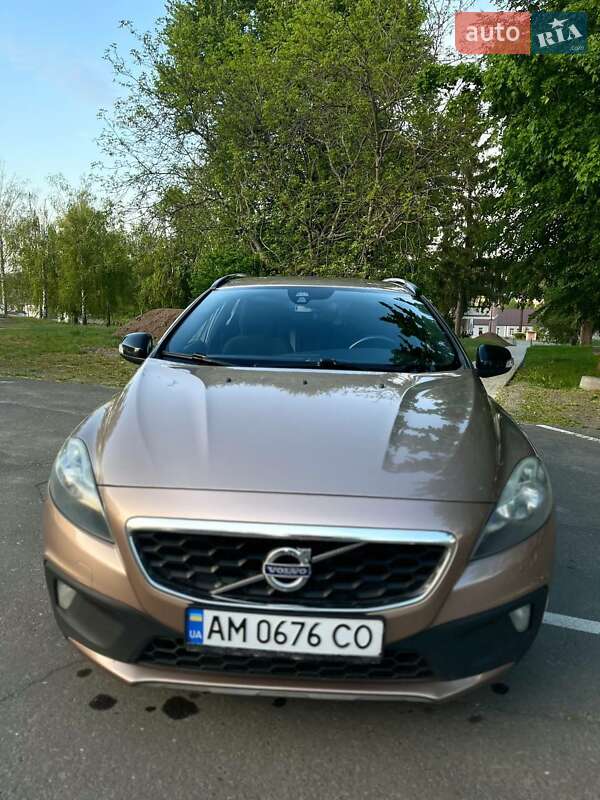 Volvo V40 (2014)