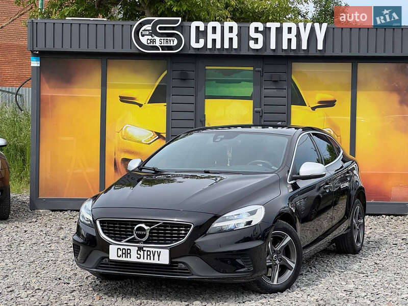 Volvo V40 (2017)