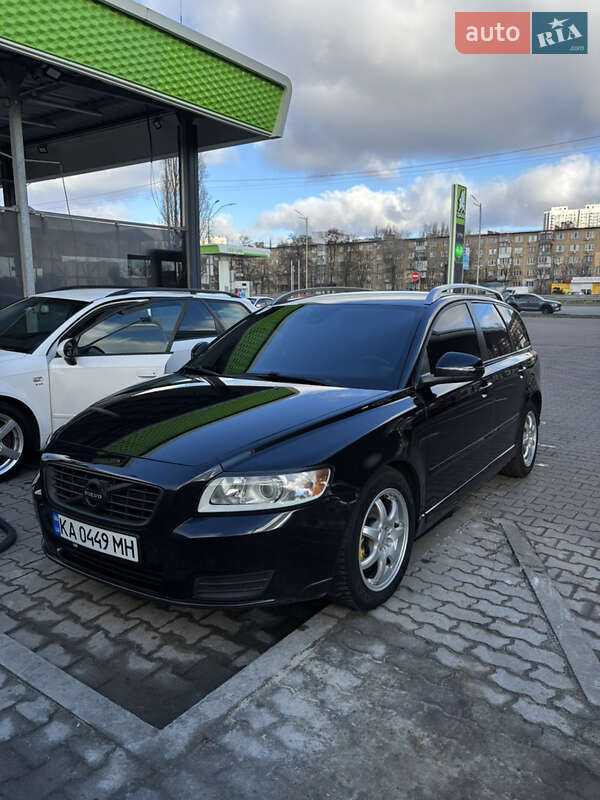 Volvo V50 (2011)