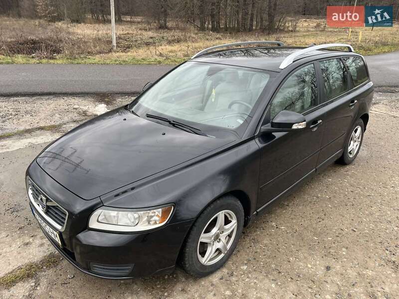 Volvo V50 (2011)