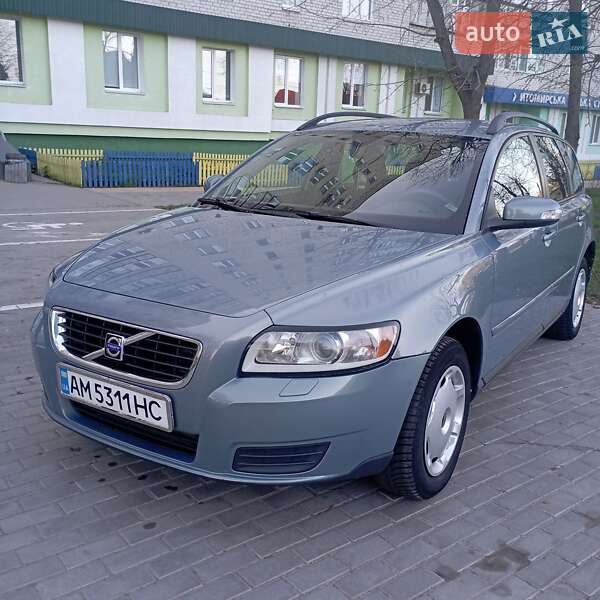 Volvo V50 (2008)