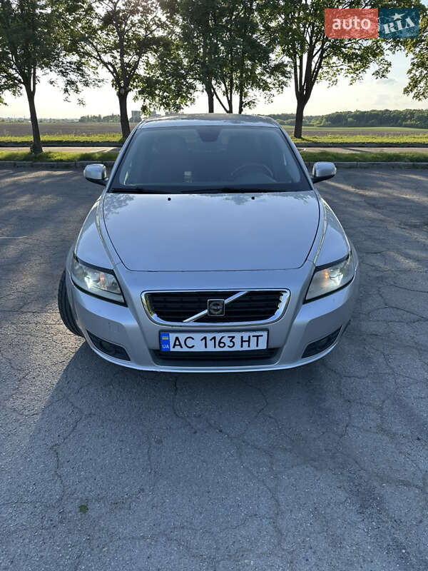 Volvo V50 (2008)