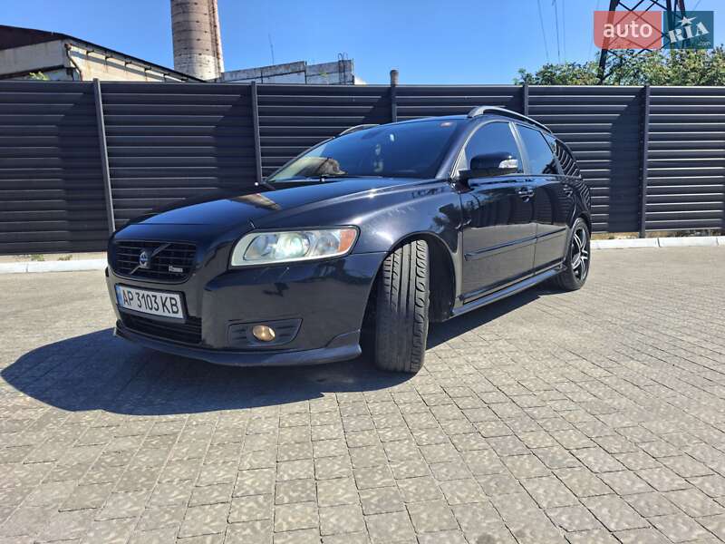 Volvo V50 (2008)