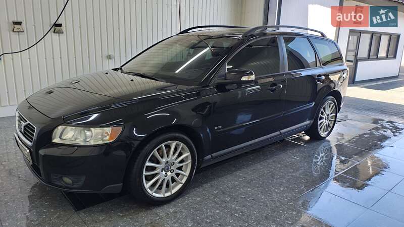 Volvo V50 (2008)