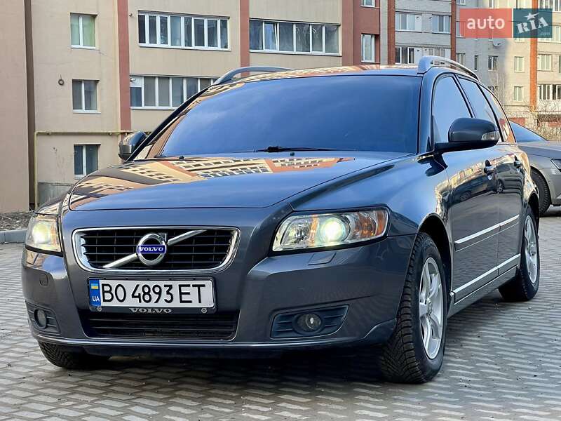Volvo V50 (2010)