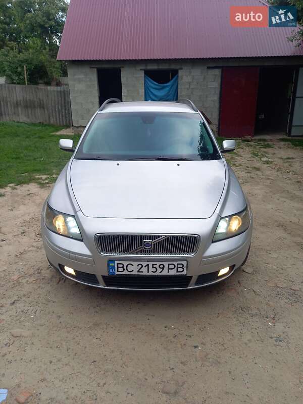 Volvo V50 (2005)