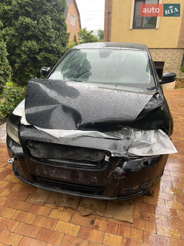 Volvo V50 (2008)
