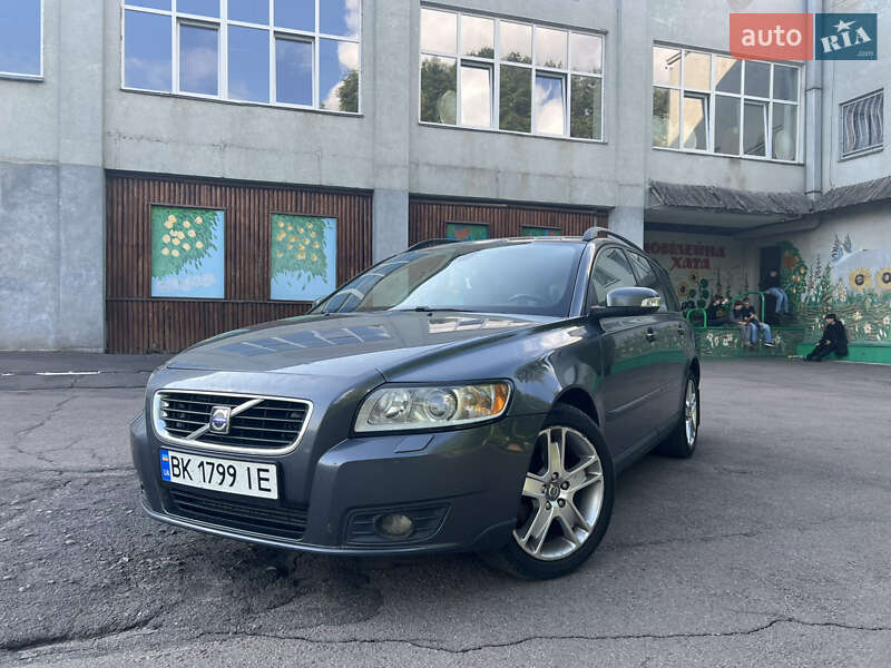 Volvo V50 (2007)