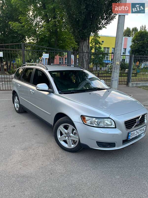Volvo V50 (2009)