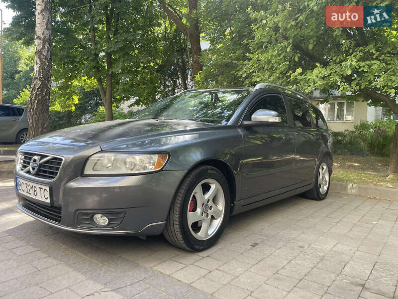 Volvo V50 (2011)