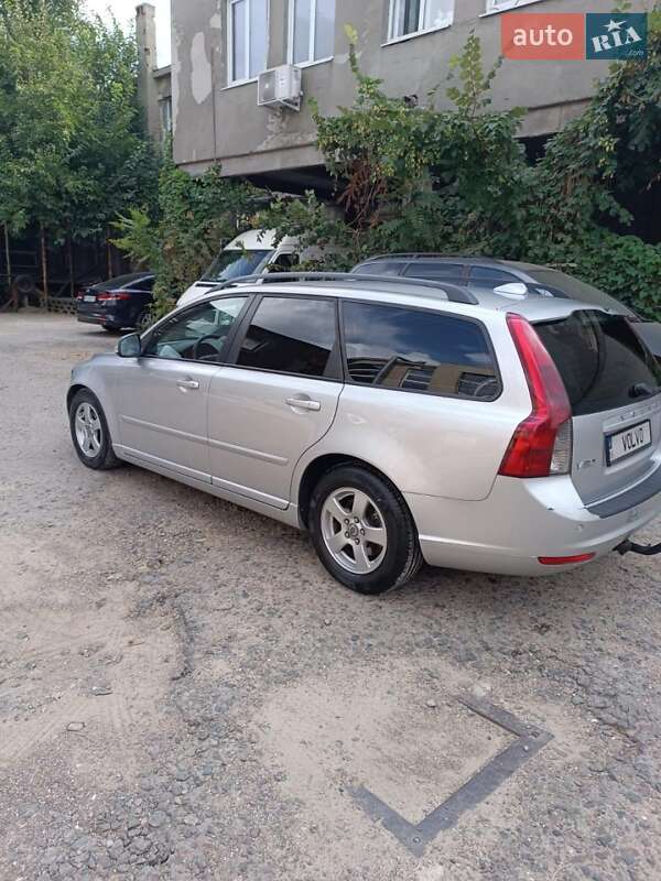 Volvo V50 (2009)