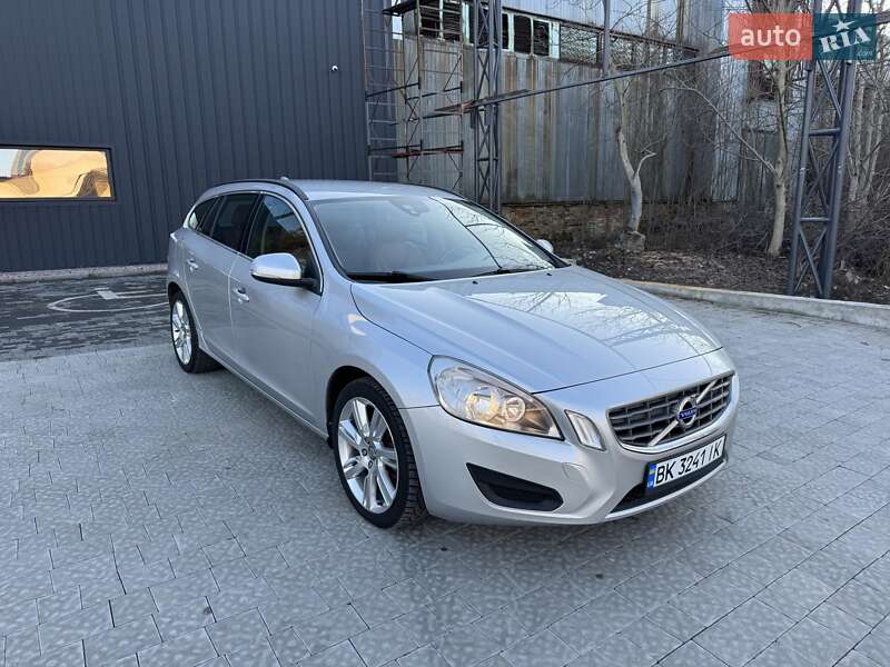 Volvo V60 (2012)