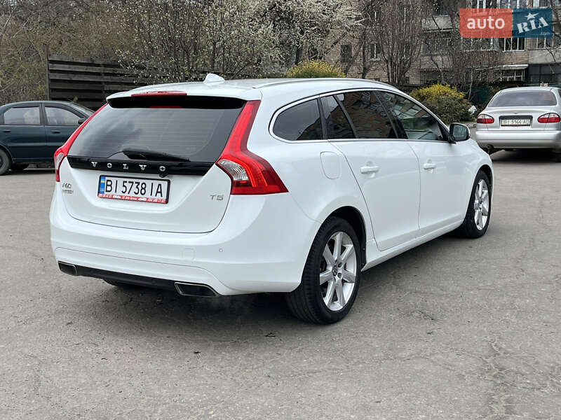 Volvo V60 (2016)