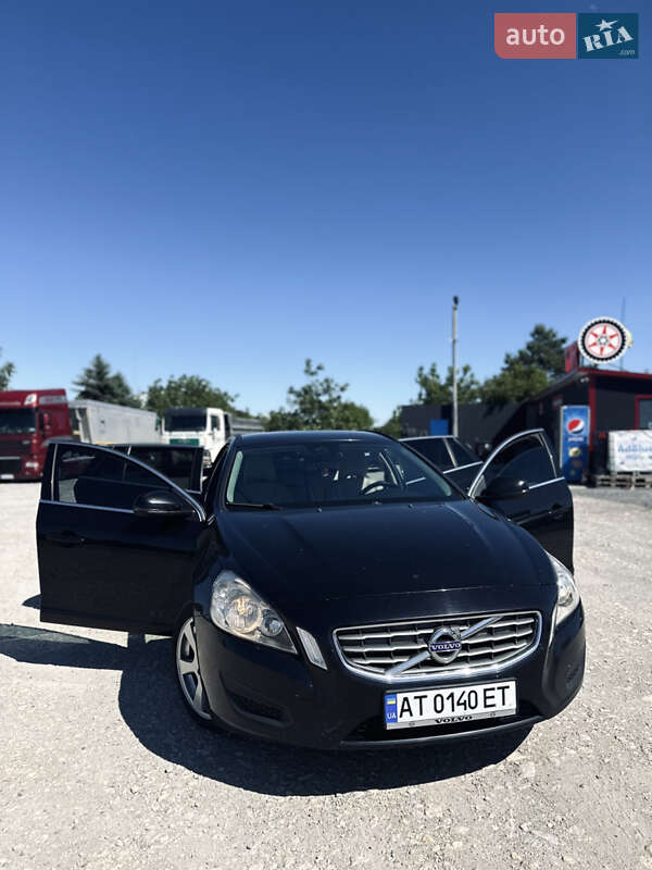 Volvo V60 (2012)