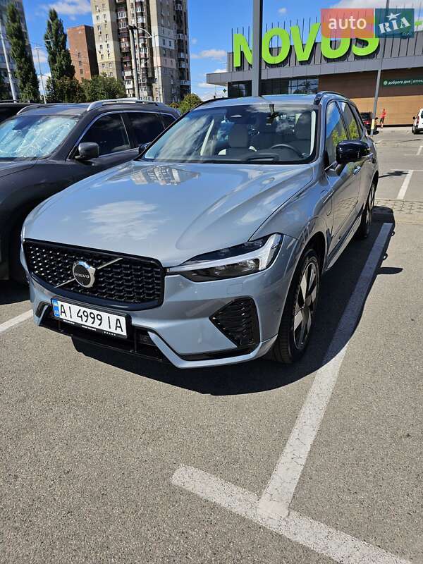 Volvo Xc60 (2024)