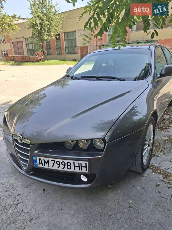 Alfa romeo 159 (2005)