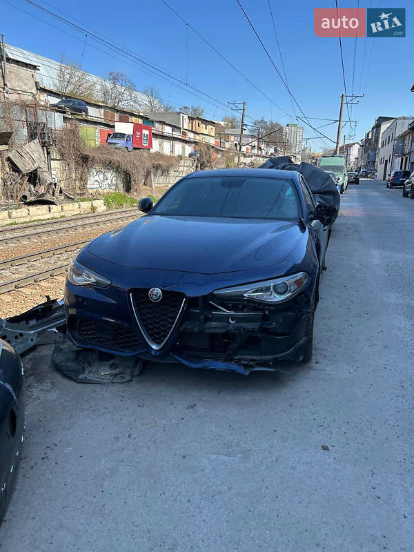Alfa romeo Giulia (2017)