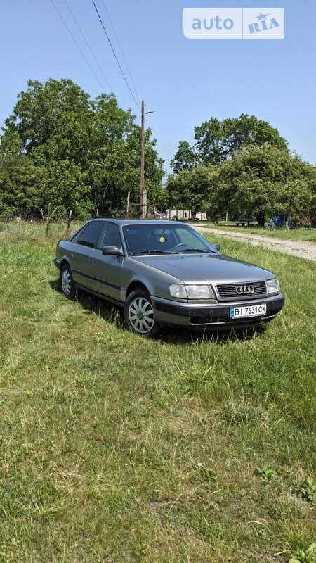 Audi 100 (1992)