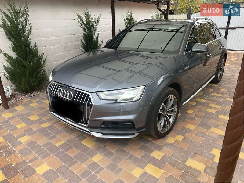 Audi A4 allroad (2017)